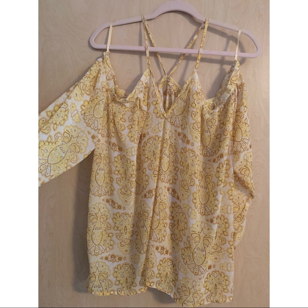 Quarter sleeve loose top
